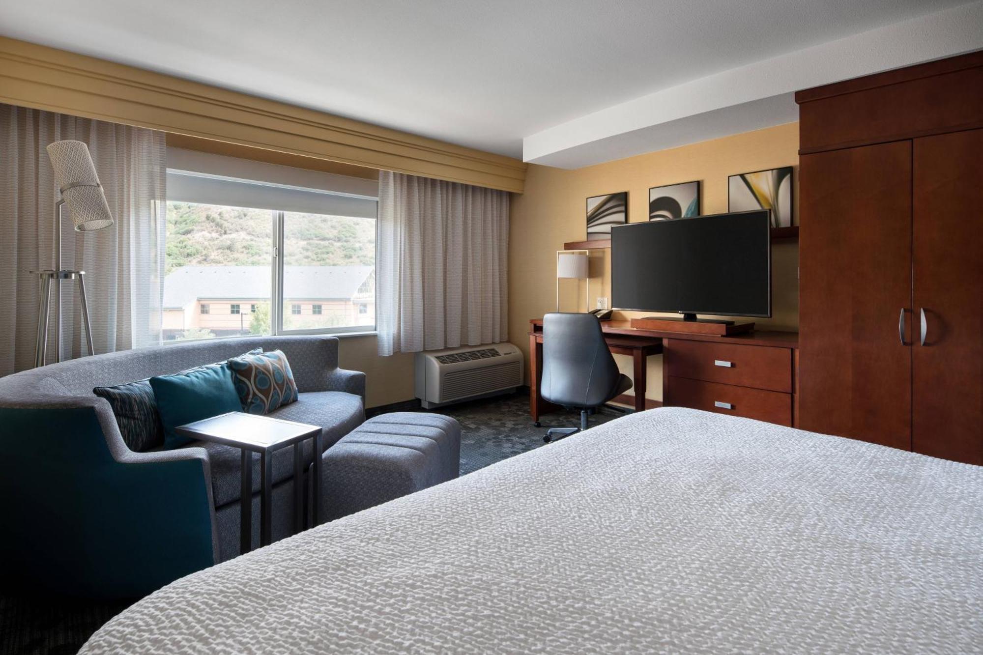 Courtyard By Marriott Glenwood Springs Hotel Екстериор снимка