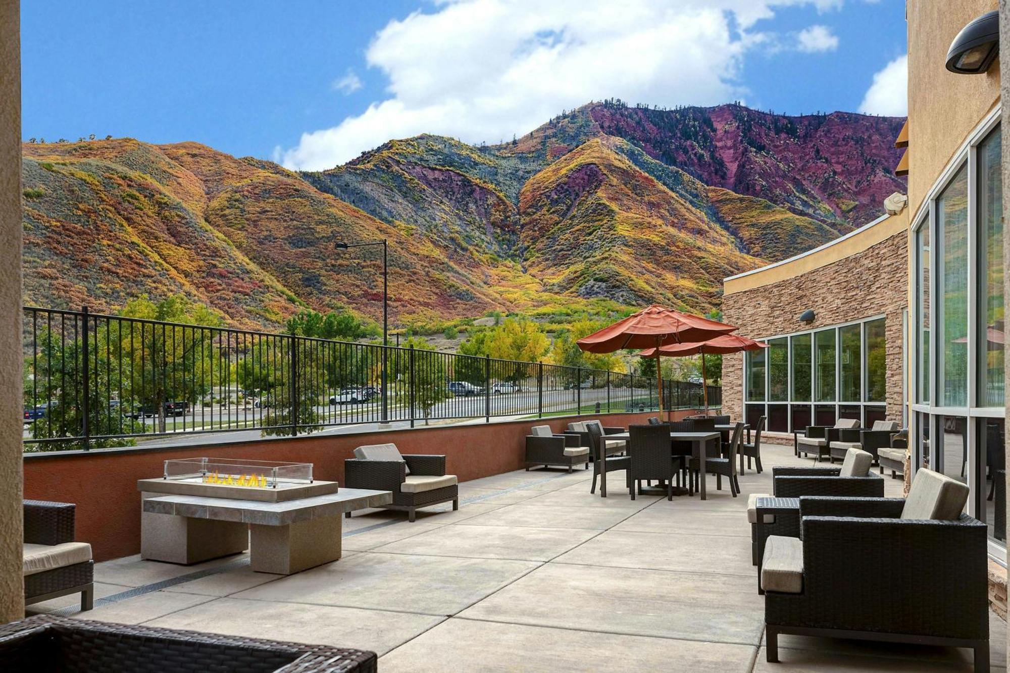 Courtyard By Marriott Glenwood Springs Hotel Екстериор снимка